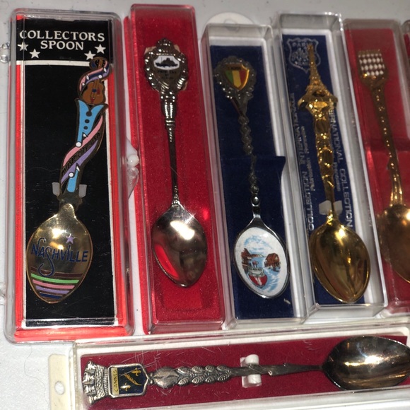 11 Collector’s spoon - vintage new in box DEAL - Picture 1 of 5